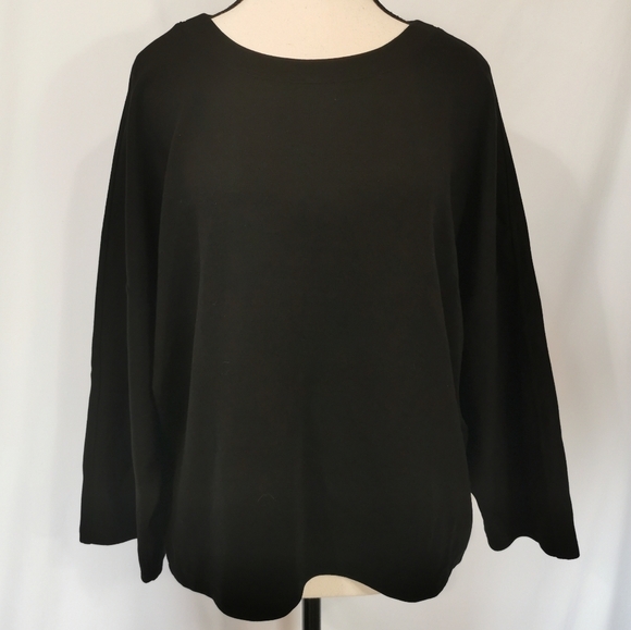 Eileen Fisher Tops - Eileen Fisher Like New Scoop Neck Boxy Oversized Sweatshirt in Black - Sz S/M